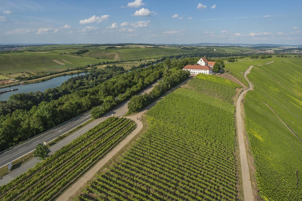 Отель Vogelsburg Escherndorf Экстерьер фото